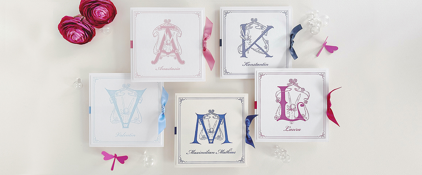 letterpress-geburtskarten-monogramm-initialen-suueße-feen-klappkarte-geburtskarten-kollektion-exklusive-quadratisch-handillustrierte-babykarten